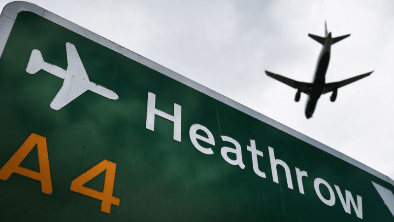 Британские активисты используют ограничения на полеты дронов, чтобы парализовать работу аэропорта